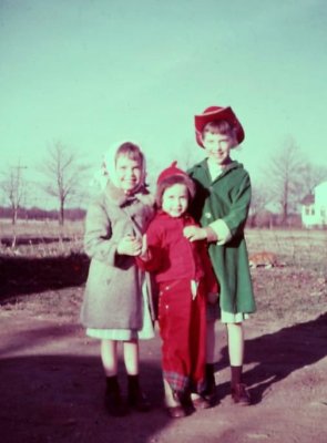 Mary Ann (Manchester) Brown, Jill (Patterson) Strait, & Carol (Manchester) Knight.jpg