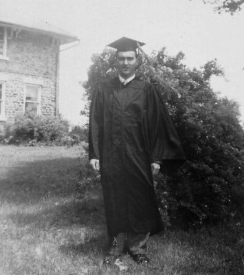 1958 Dale MSU Grad at farm.jpg