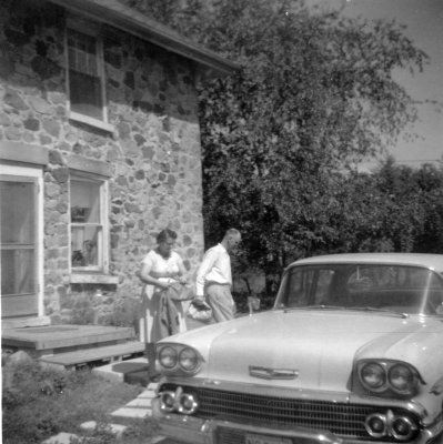 1964-07 Katherine & Roy Randall on farm.jpg