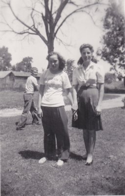 Fay (Patterson) in center at Kies Rd Farm.jpg