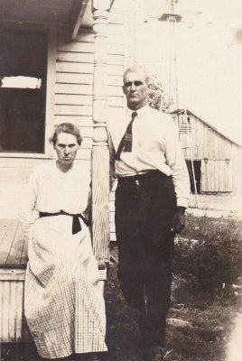 Flora & Fred Randall.jpg