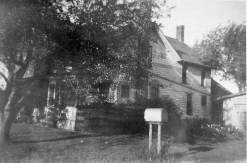 Fred N Randall farm home in Bridgewater Twp..jpg